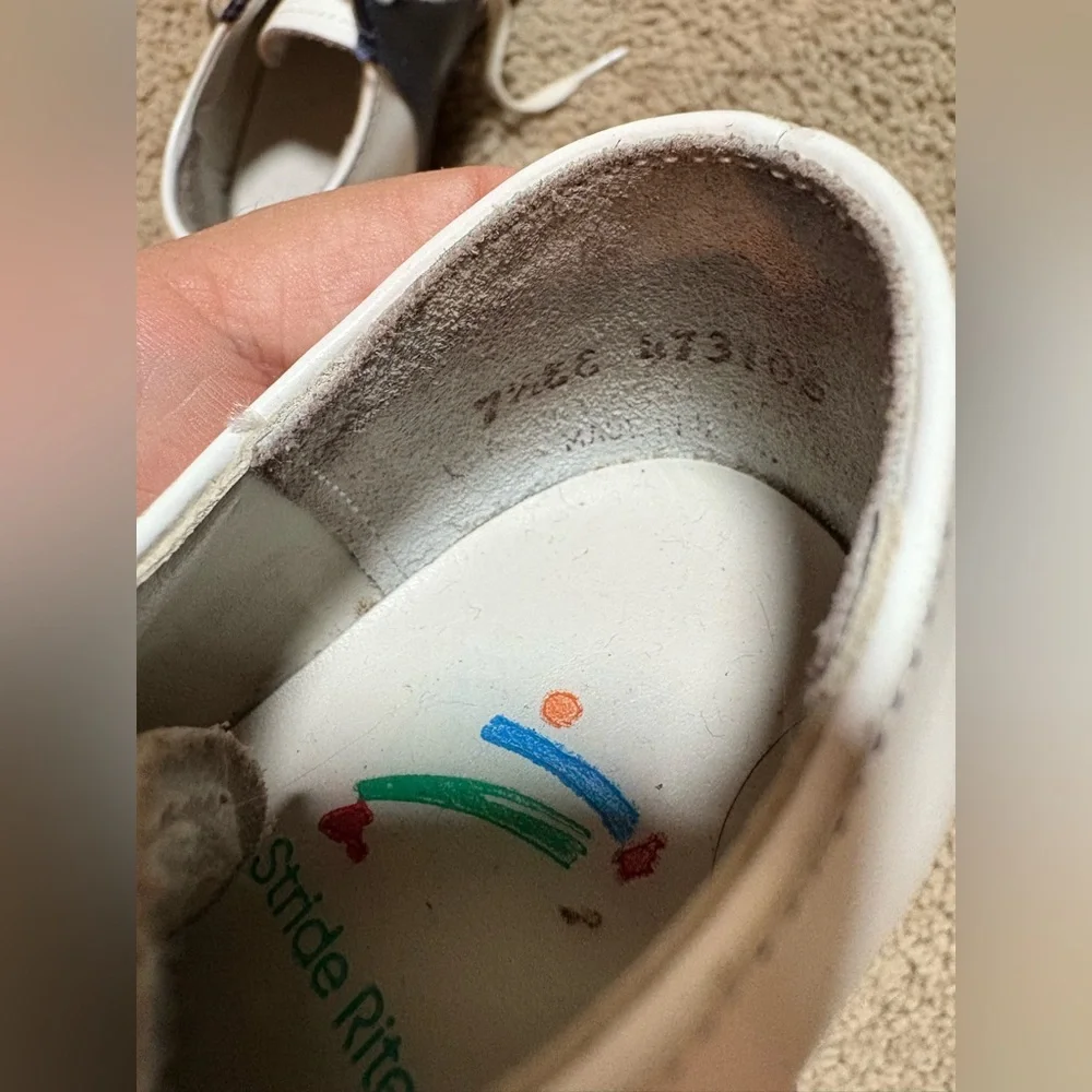 Vintage stride rite leather saddle shoes size 7.5 EE